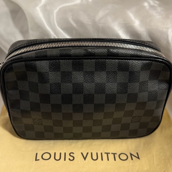 Louis Vuitton Damier Graphite Truth Toilette Bag - Picture 2 of 11